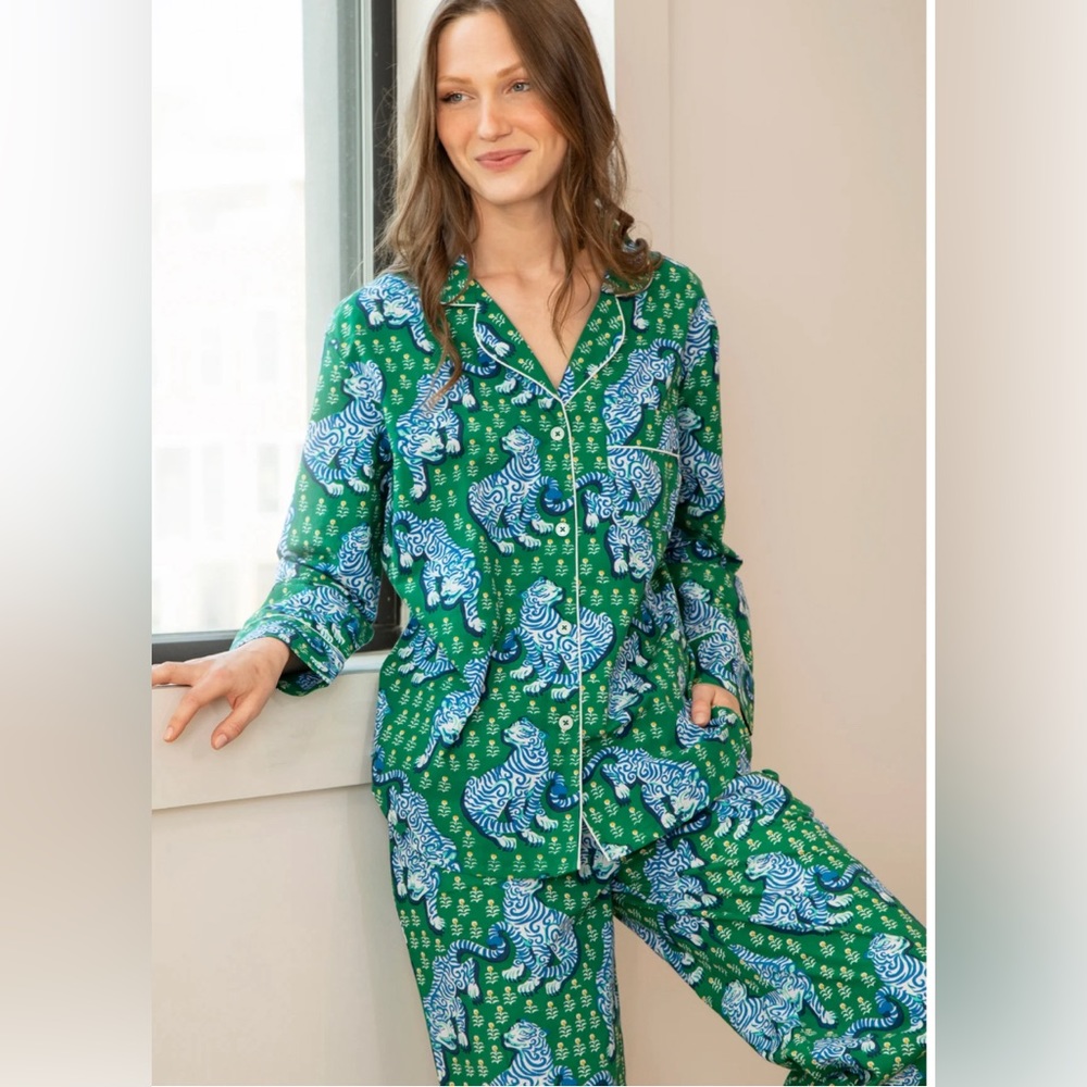 Printfresh Tiger Queen Pajama Top, Size M, EUC
